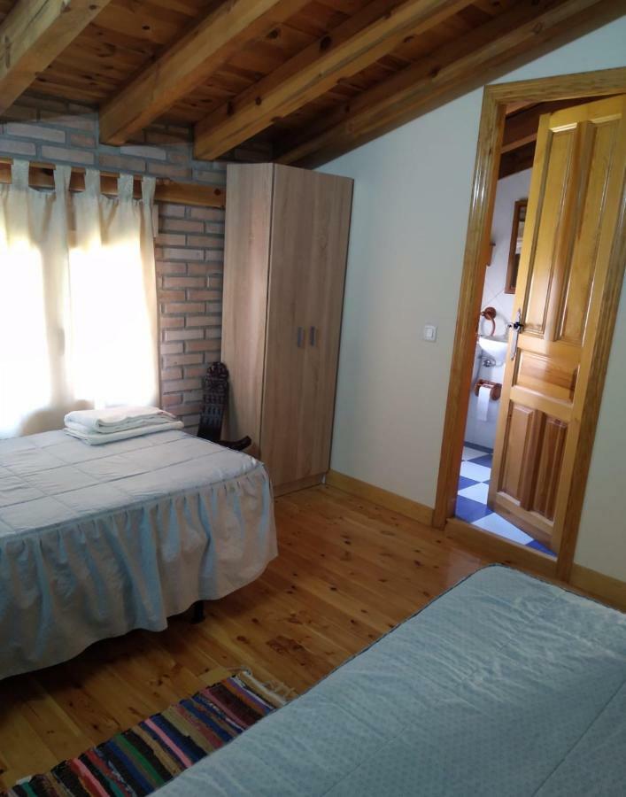 Hostal Camino Del Cid Huerta Del Rey Exterior photo